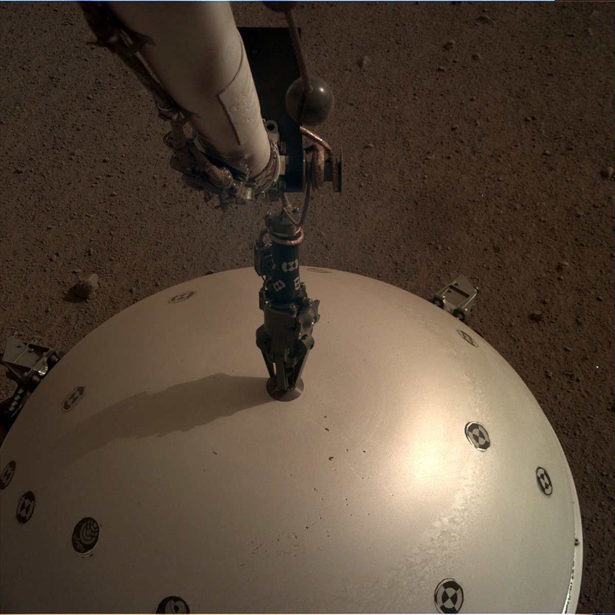  mars.nasa.gov insight raw images surface sol 0066 idc Image Credit: NASA/JPL-Caltech