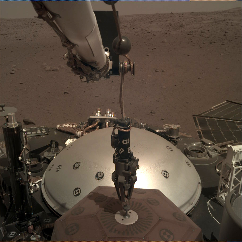  mars.nasa.gov insight raw images surface sol 0020 idc D000M0020 598300365EDR F0000 0202M 