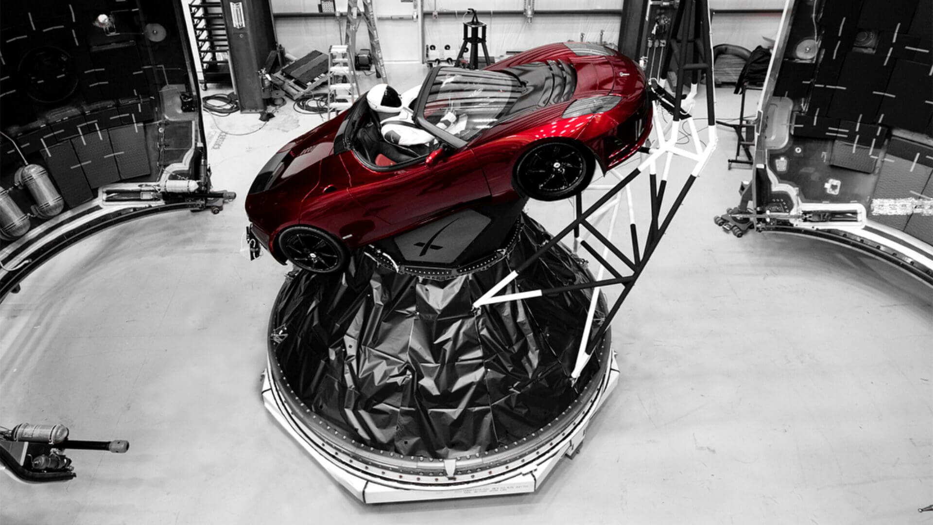 tesla roadster space 1