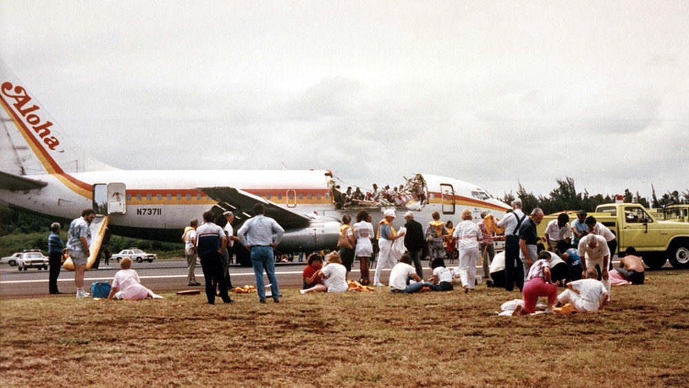 Aloha Airlines Flight 243 (AQ 243, AAH 243)