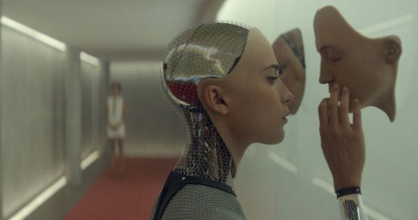 Ex-Machina-photo-eva