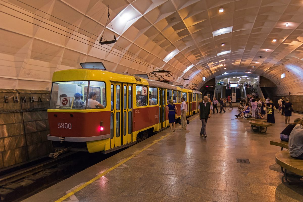 May2015 Volgograd img13 PLenina metrotram station