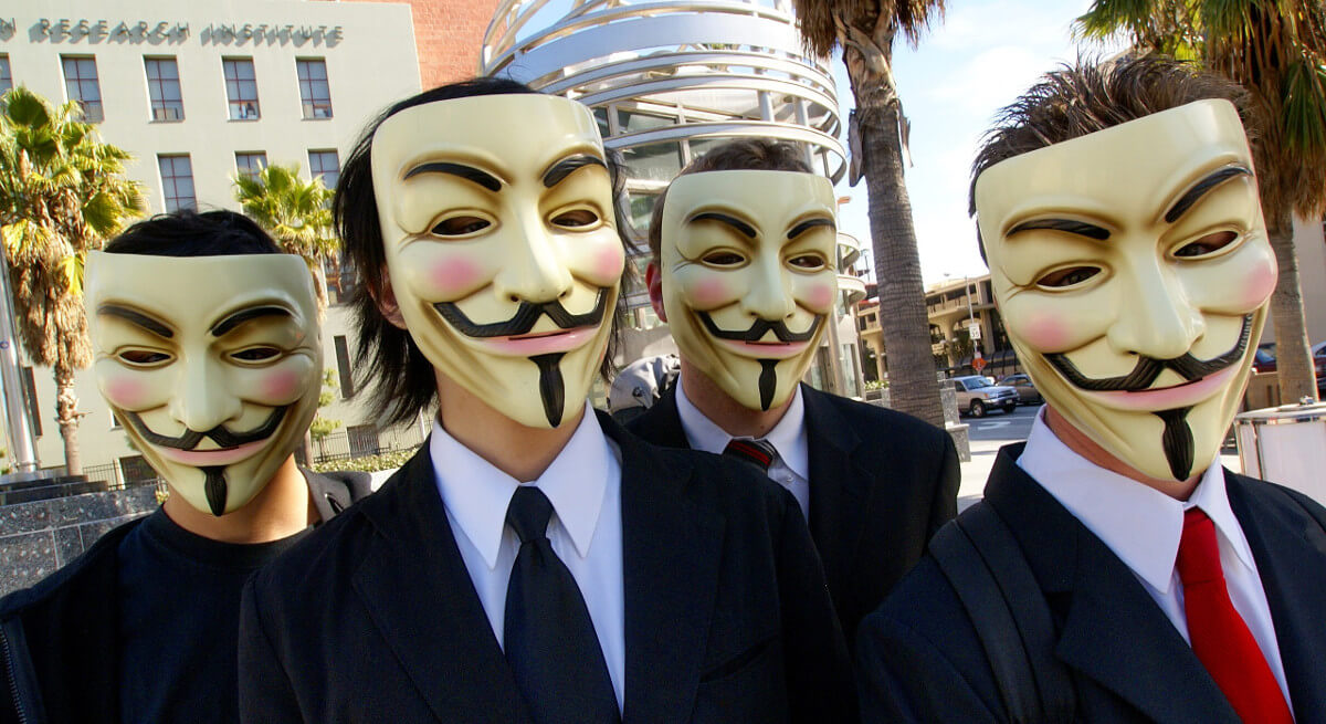 2560px Anonymous at Scientology in Los Angeles 1