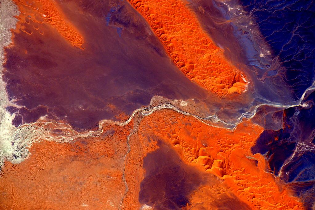 Across the Greatest Desert - Sahara