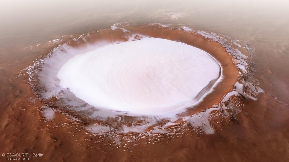 Perspective view of Korolev crater