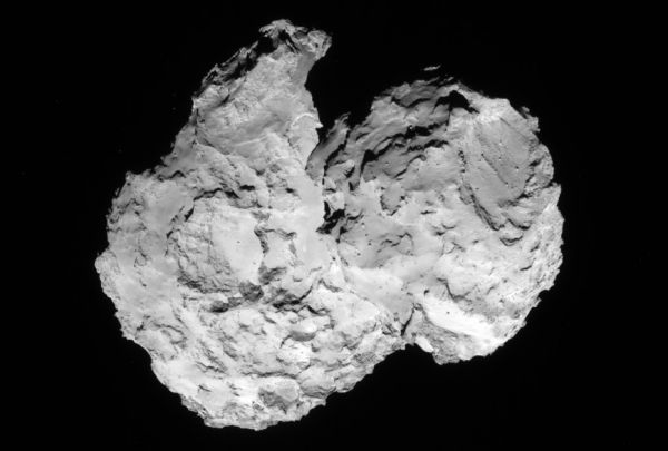 Европейский зонд Rosetta продолжает радовать фантастическими снимками близкой кометы 67P/Чурюмова-Герасименко